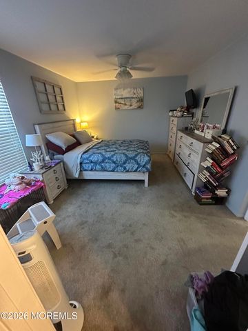 8 Appletree Road, Howell, NJ 07731