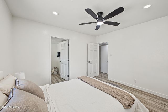 2328 W VILLAGE Drive, Phoenix, AZ 85023