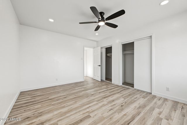 2328 W VILLAGE Drive, Phoenix, AZ 85023