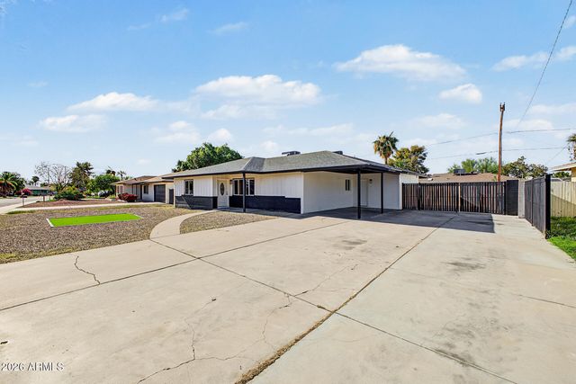 2328 W VILLAGE Drive, Phoenix, AZ 85023