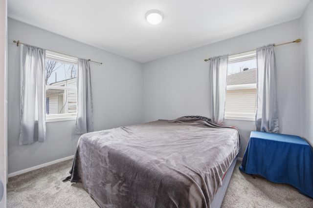 1321 9th Avenue S, Moorhead, MN 56560