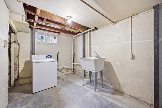 1321 9th Avenue S, Moorhead, MN 56560