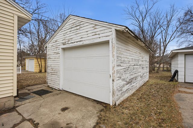 1321 9th Avenue S, Moorhead, MN 56560