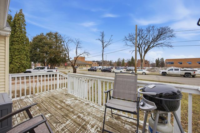 1321 9th Avenue S, Moorhead, MN 56560