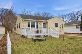 1321 9th Avenue S, Moorhead, MN 56560