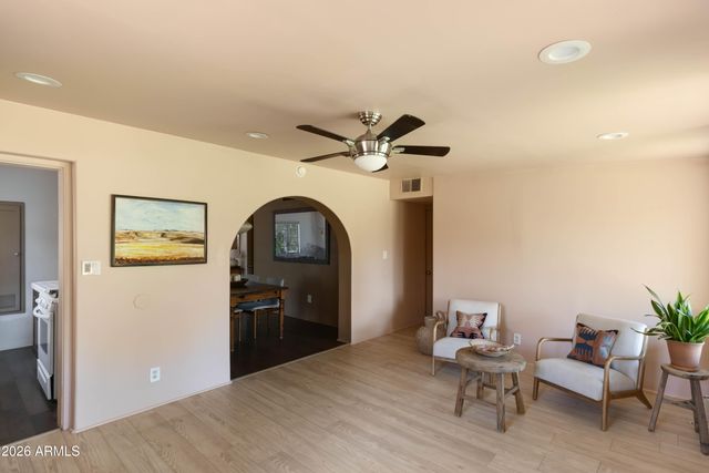 217 W CAMPBELL Avenue, Phoenix, AZ 85013