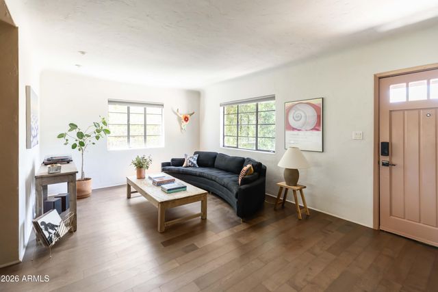 217 W CAMPBELL Avenue, Phoenix, AZ 85013