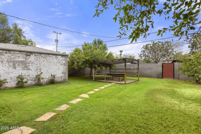 217 W CAMPBELL Avenue, Phoenix, AZ 85013