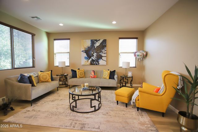 114 E Prescott Drive, Chandler, AZ 85249