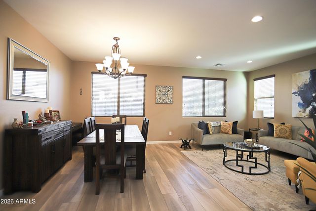 114 E Prescott Drive, Chandler, AZ 85249