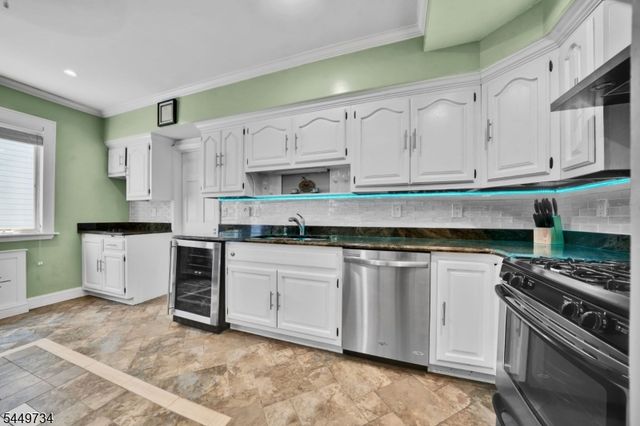 1010 Coolidge Rd, Elizabeth City, NJ 07208