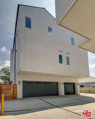 1445 S Redondo Boulevard, Los Angeles, CA 90019