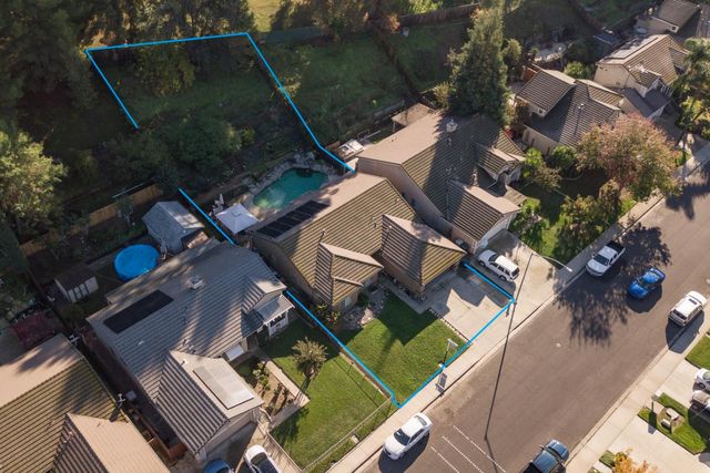 2628 Briarcliff Dr, Riverbank, CA 95367