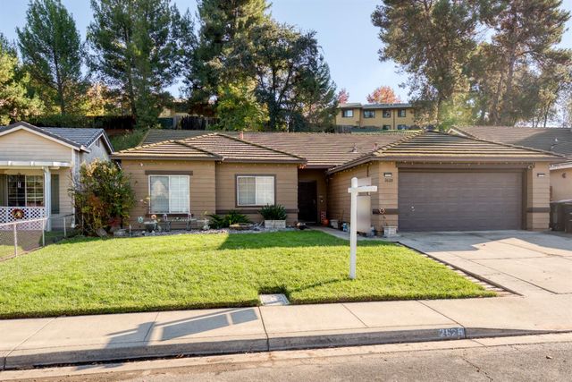 2628 Briarcliff Dr, Riverbank, CA 95367