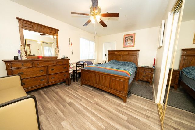 5250 Alcott Dr, Sacramento, CA 95820