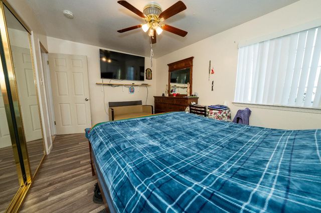 5250 Alcott Dr, Sacramento, CA 95820