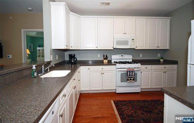 5 Slate Court A3, Woodland Park, NJ 07424