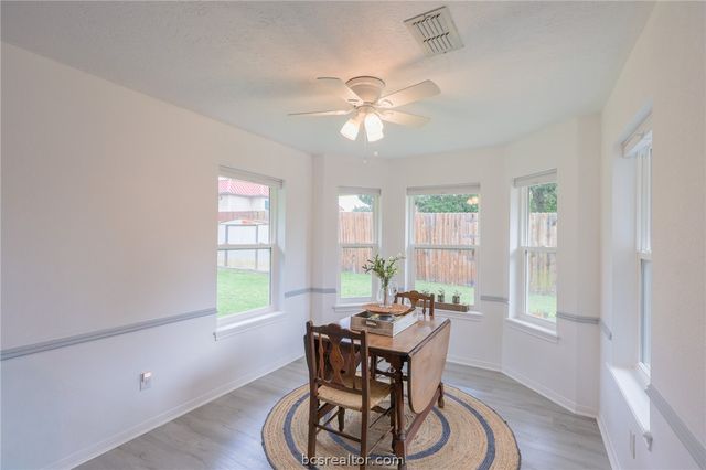 2004 Sandalwood Lane, Bryan, TX 77807