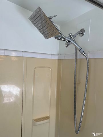 21617 Frazer Avenue, Southfield, MI 48075