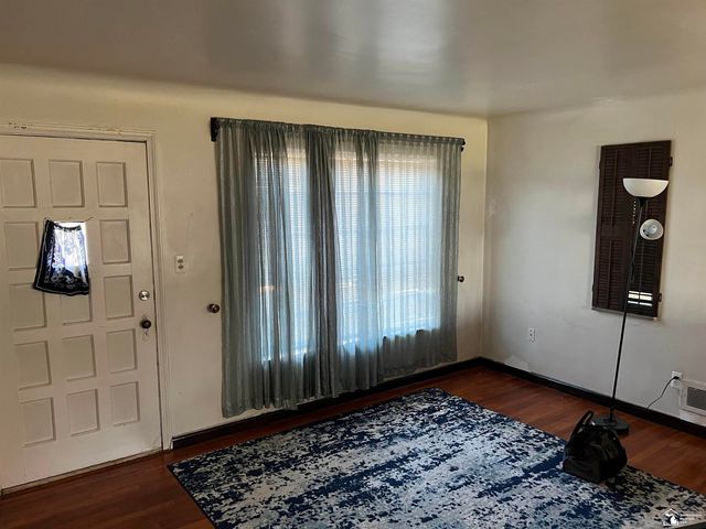 21617 Frazer Avenue, Southfield, MI 48075