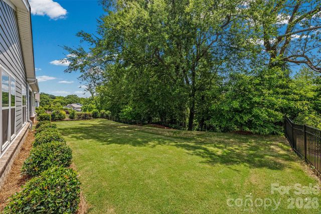 225 Lanyard Lane, Belmont, NC 28012