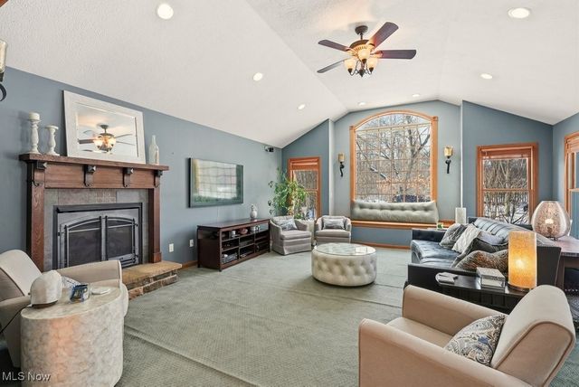 8546 Shorthorn Drive, Northfield, OH 44067