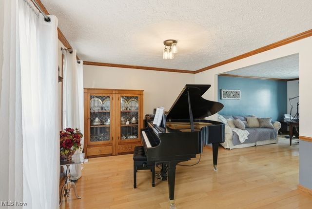 8546 Shorthorn Drive, Northfield, OH 44067