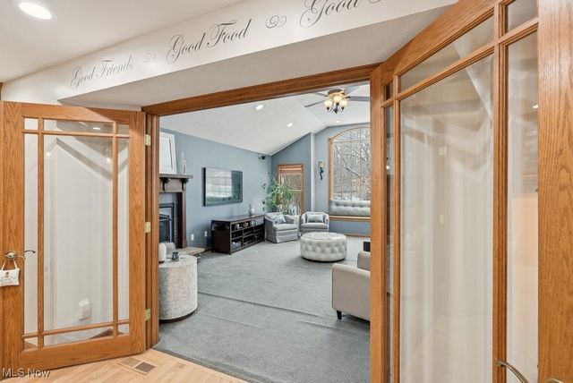 8546 Shorthorn Drive, Northfield, OH 44067