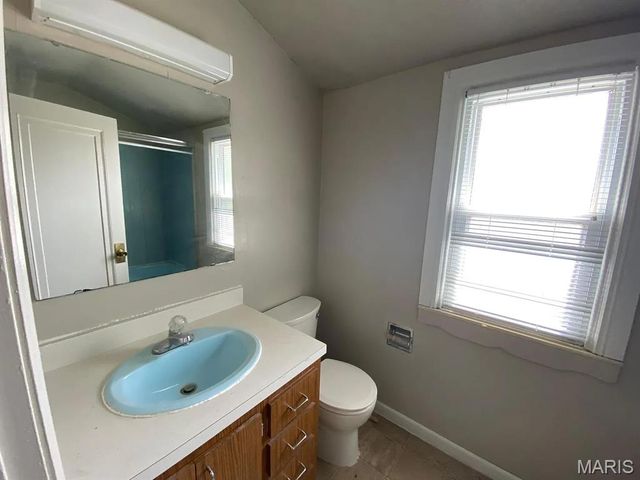 2218 W A Street, Belleville, IL 62226