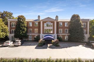 3737 West End Ave Apt 201, Nashville, TN 37205