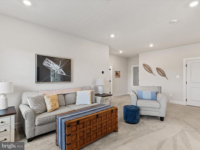 12353 HIDDEN BAY DR, Berlin, MD 21811