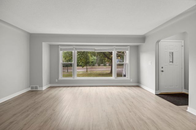 1712 W 66th Street, Richfield, MN 55423