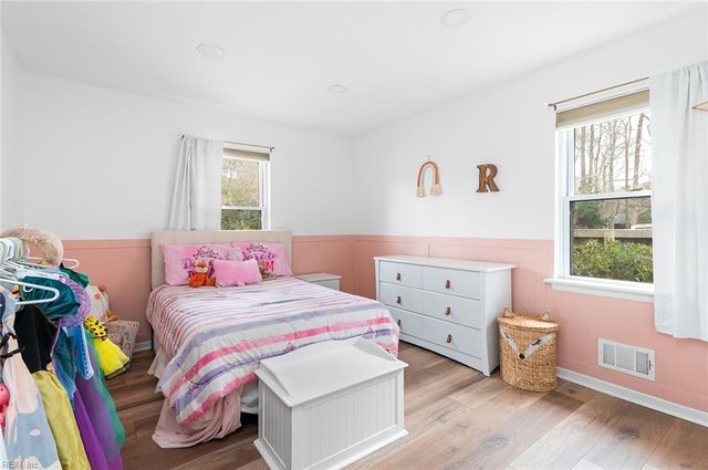 4213 Thalia DR, Virginia Beach, VA 23452