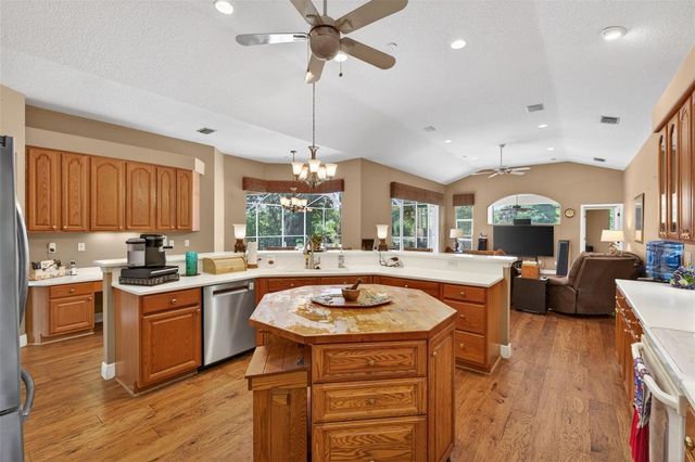 4940 BRIDGEHAMPTON BOULEVARD, Sarasota, FL 34238