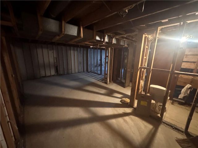 8813 E 111th Street, Kansas City, MO 64134