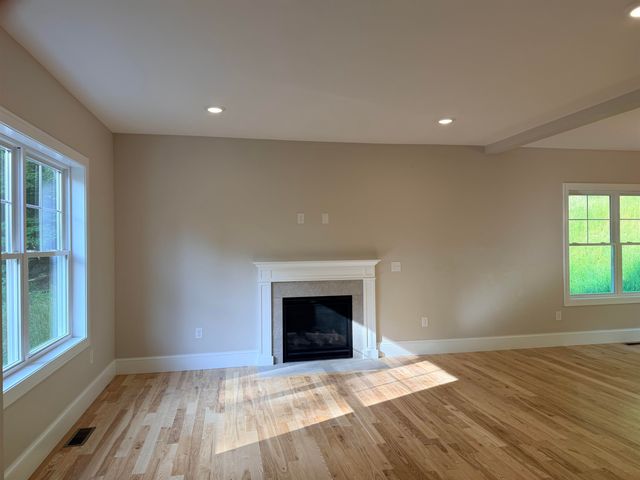 105 Seaverns Bridge Road, Merrimack, NH 03054