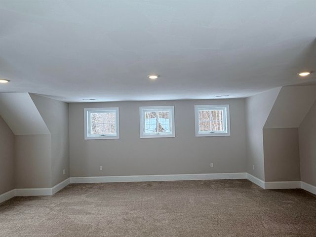 105 Seaverns Bridge Road, Merrimack, NH 03054