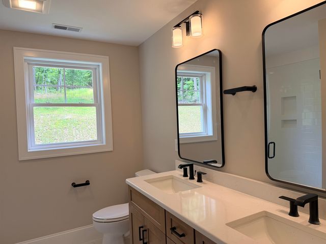105 Seaverns Bridge Road, Merrimack, NH 03054