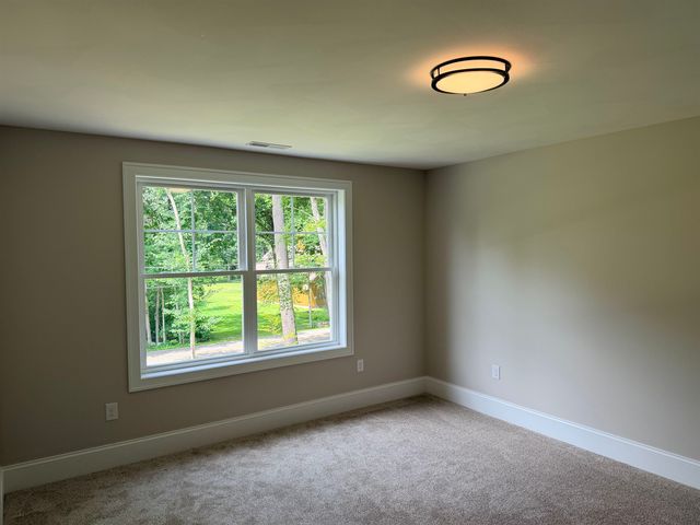 105 Seaverns Bridge Road, Merrimack, NH 03054