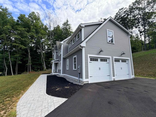 105 Seaverns Bridge Road, Merrimack, NH 03054