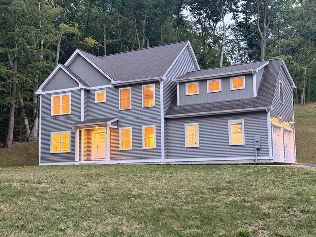 105 Seaverns Bridge Road, Merrimack, NH 03054