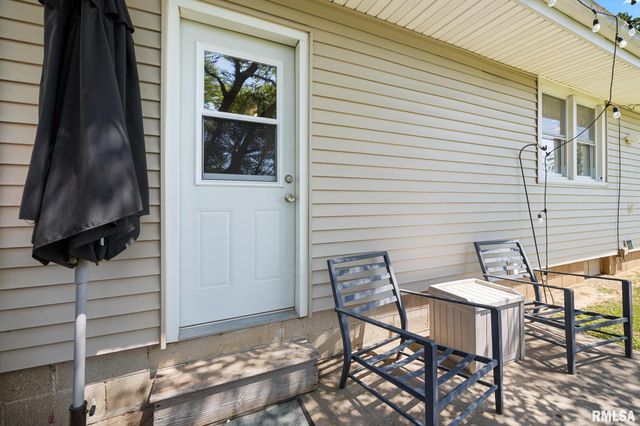 202 DEVONSHIRE Road, Washington, IL 61571