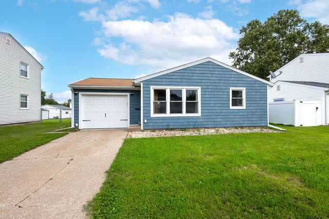 4737 19th Avenue, Moline, IL 61265