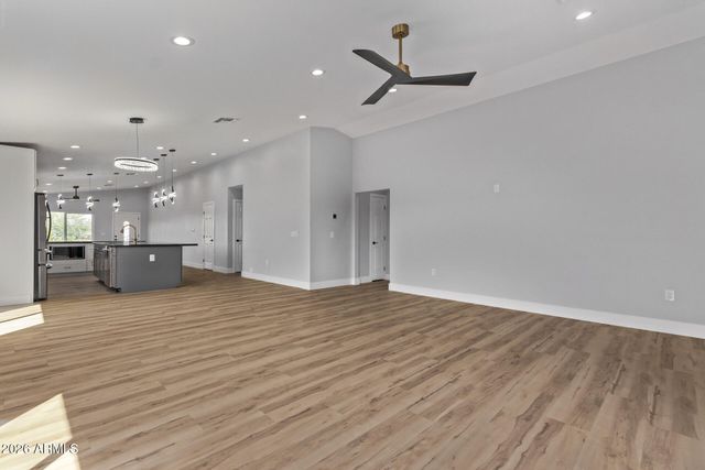 1645 S 29TH Avenue, Phoenix, AZ 85009