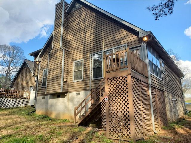 240 Oak Leaf Drive, Stockbridge, GA 30281