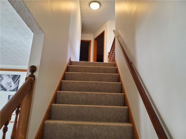 240 Oak Leaf Drive, Stockbridge, GA 30281