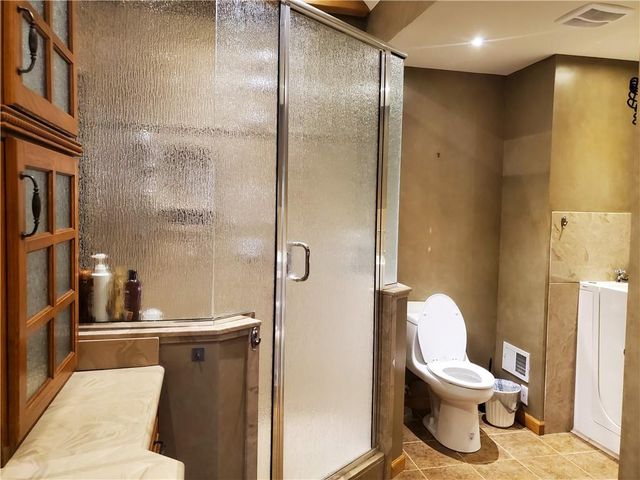 240 Oak Leaf Drive, Stockbridge, GA 30281