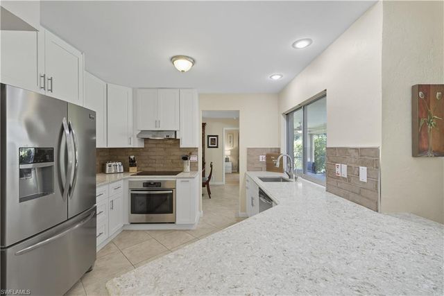 2261 Kings Lake BLVD, Naples, FL 34112