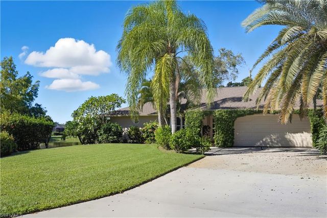 2261 Kings Lake BLVD, Naples, FL 34112