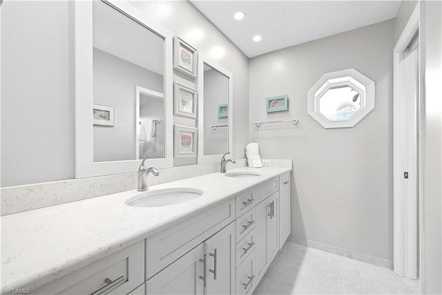 2261 Kings Lake BLVD, Naples, FL 34112